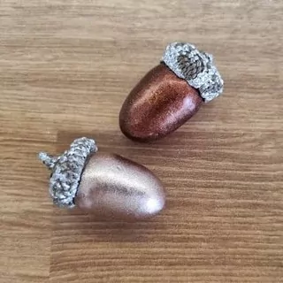 Žalud přízdoba tmavý 4 cm K7412