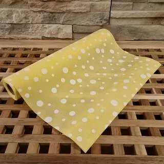 Běhoun žlutý s puntíky 36 cm *5 m K9969