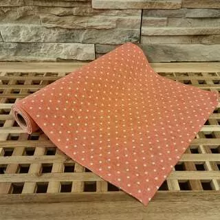 běhoun růžový s puntíky 36 cm x 5 m K9559