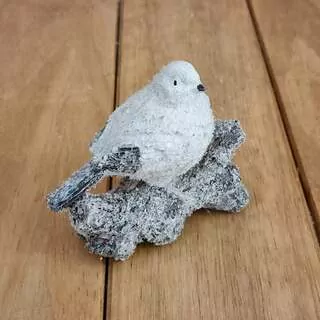 Ptáček na větvi polyresin 8,5cm K8440