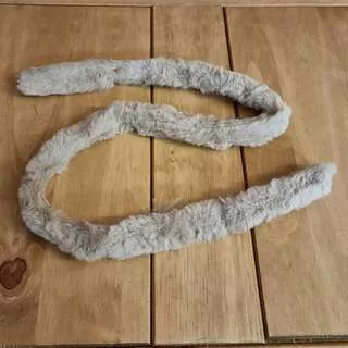 Šňůra im.kožešina 3cm/1m K3515