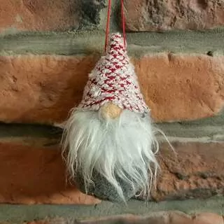 Skřítek na zavěšení textil 12 cm K4038