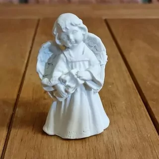 Andělíček s dárkem 7 cm K8793