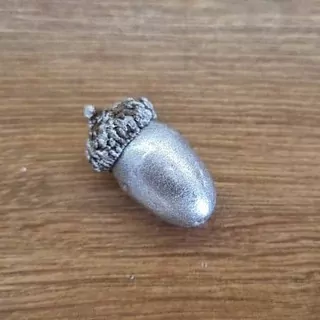 Žalud přízdoba stříbrný 4 cm K7610