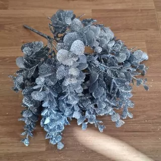 Eucalyptus umělý stříbrný svazek K0568