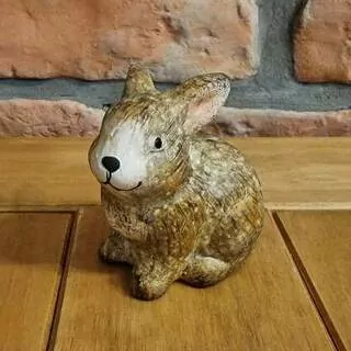 Zajíc keramika 9,5 cm menší K6025