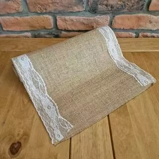 Běhoun jutový s krajkou 35 cm x 2,7 m K4237