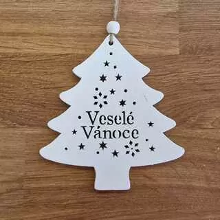 Stromeček na zavěšení Veselé Vánoce K4048