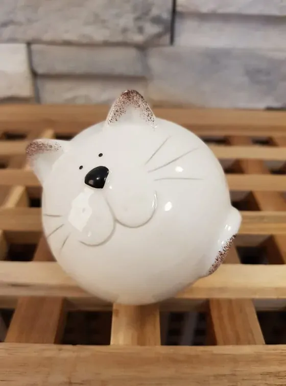 Kočka porcelán 8 cm K0884