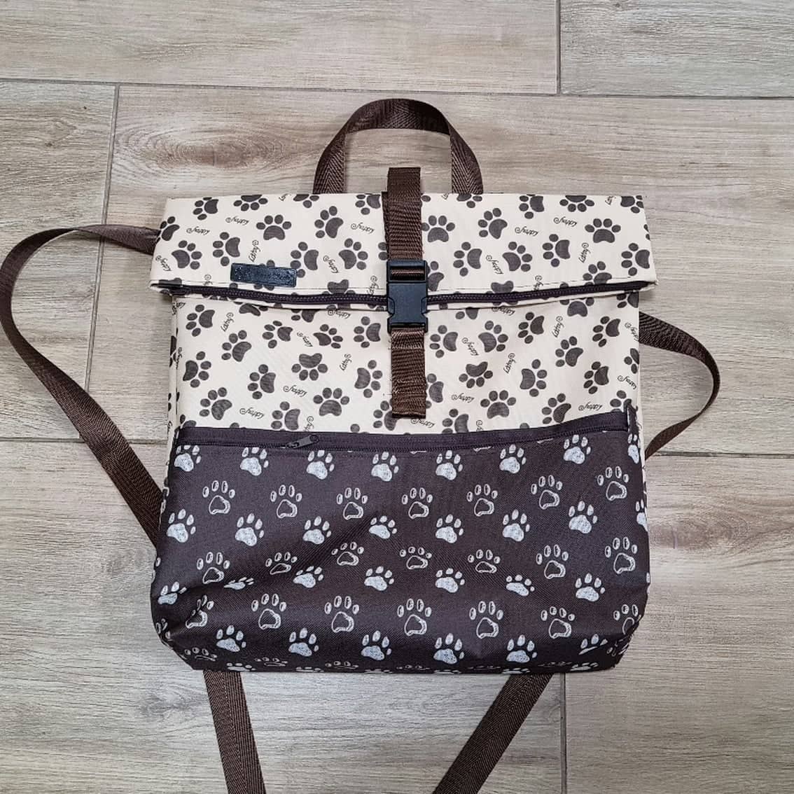 Batoh HAND MADE hnědý K5250