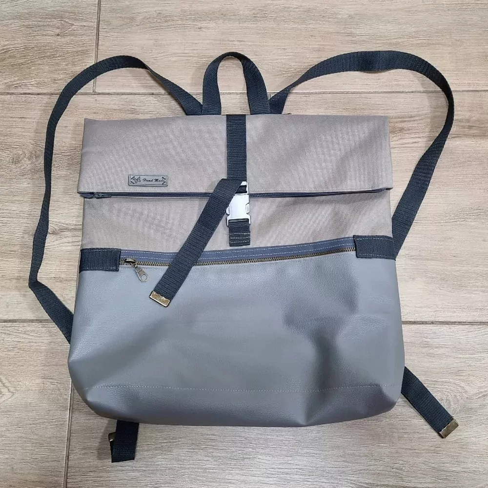 Batoh HAND MADE šedý K8550