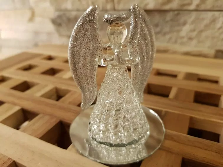 Skleněný anděl modlící se K0559 