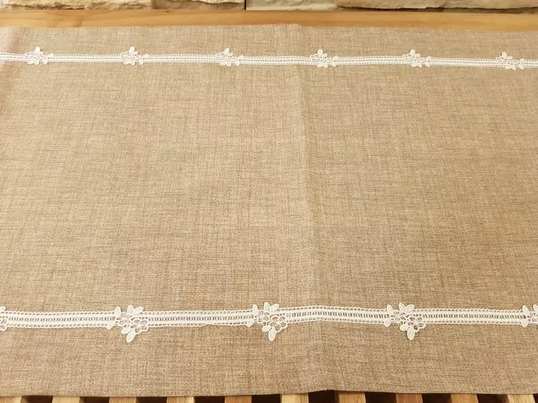 Ubrus hand made 127*40 cm K0580