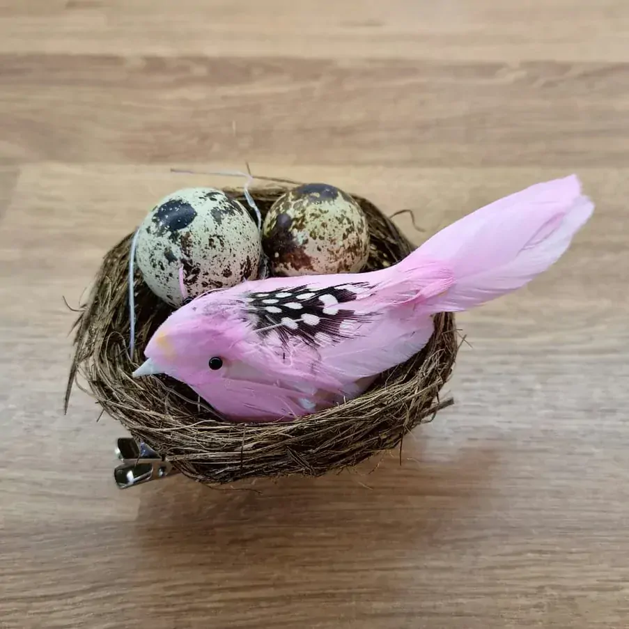 Hnízdo s vajíčky a ptáčkem na sponu K6089
