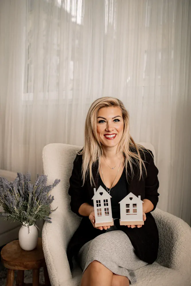 Domek svícen kov/dřevo C K9361