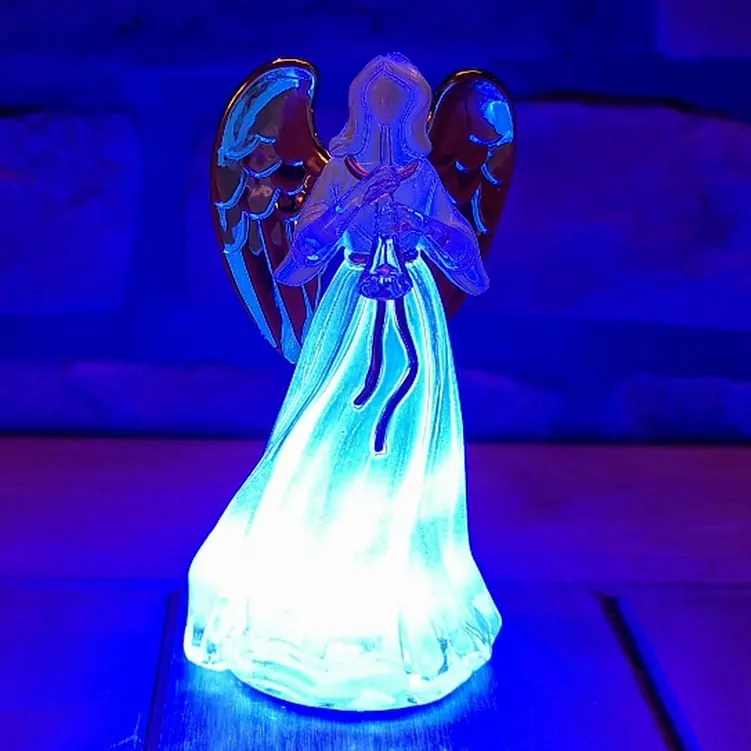 Anděl svítící s trumpetou K0202