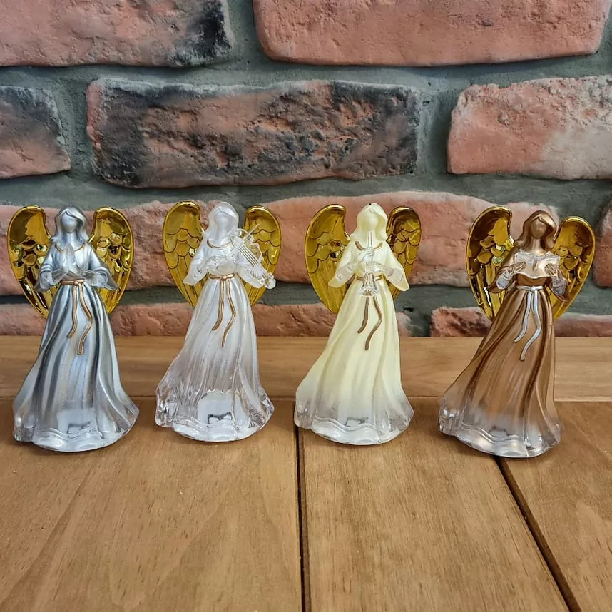 Anděl svítící s trumpetou K0202